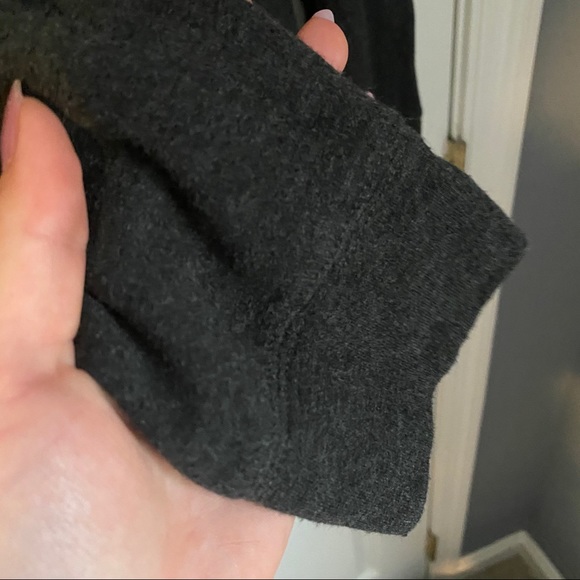 Target Twist Front Sweater - Picture 4 of 4